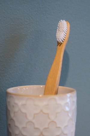 ENA LIVING - Toothbrush - 1010001985 - 02_3_11zon.jpeg