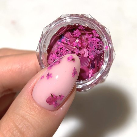 wild_orchid_flower_flakes_-_cover_base_milky_pink_-_kciuk_agalorynowicz_.jpg